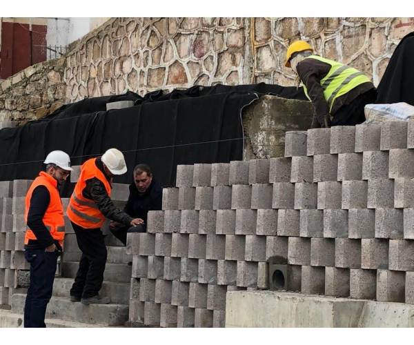 Hazardous slope reinforcement in Morocco